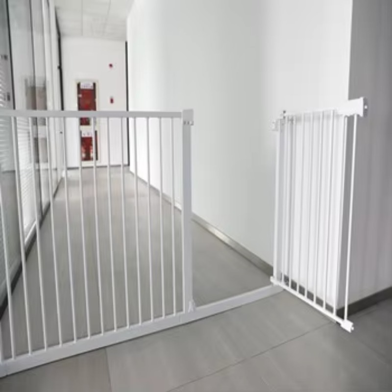 Baby Gate Extra Wide - 特大安全ゲート ペット・ベビー用ドア