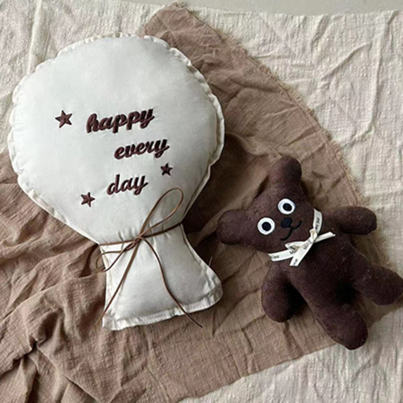 2 個綿刺繍バルーン壁掛け装飾品キッズルームかわいいデコ枕北 - Baby Nursery Music のレビューと価格