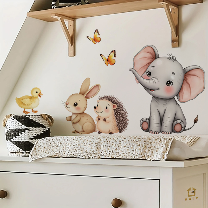漫画の動物の壁ステッカー - 象バニーハリネズミ保育園デカー - Baby Nursery Wall Decals のレビューと価格